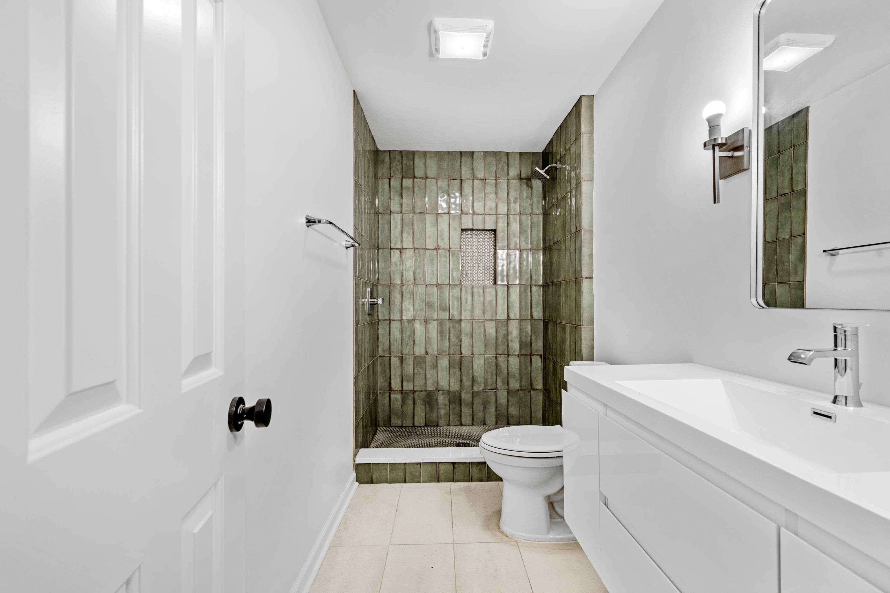 3115 S LAFAYETTE CIR