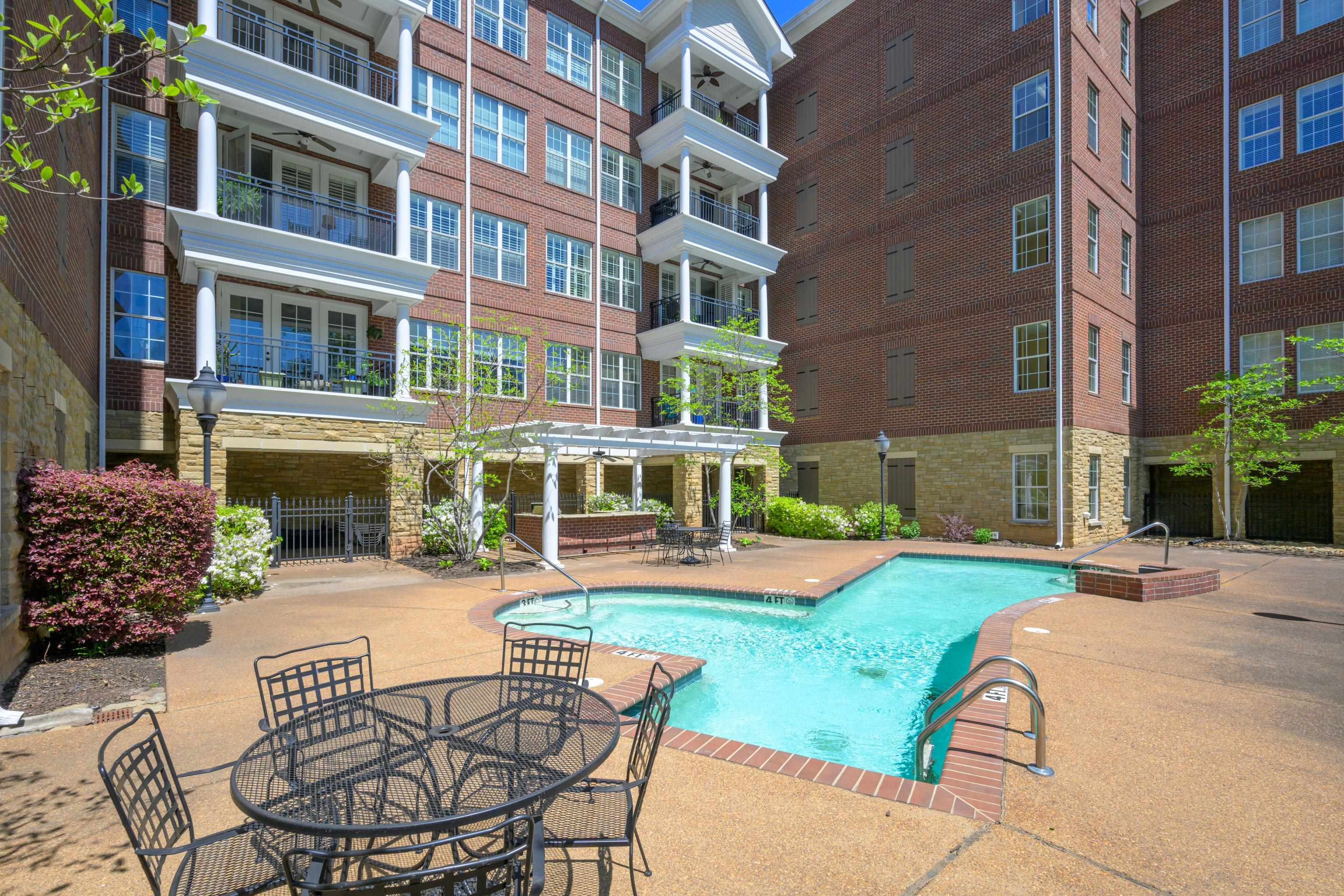 3520 CENTRAL AVE Unit: 101