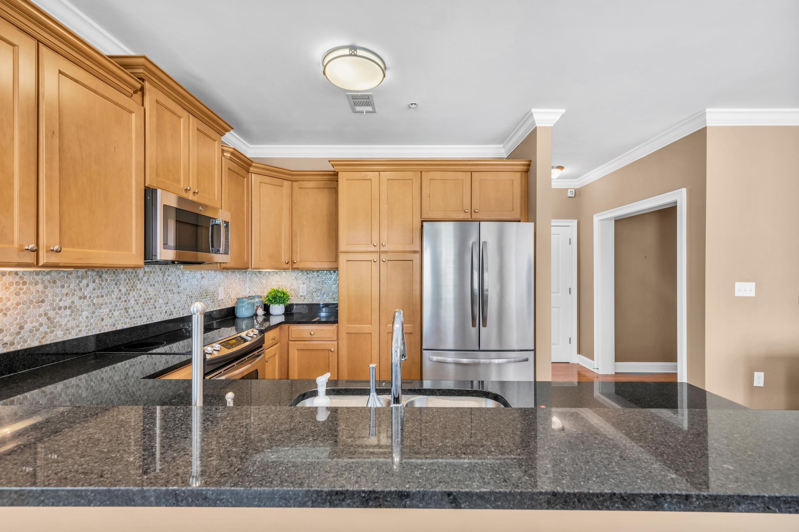 3520 CENTRAL AVE Unit: 101