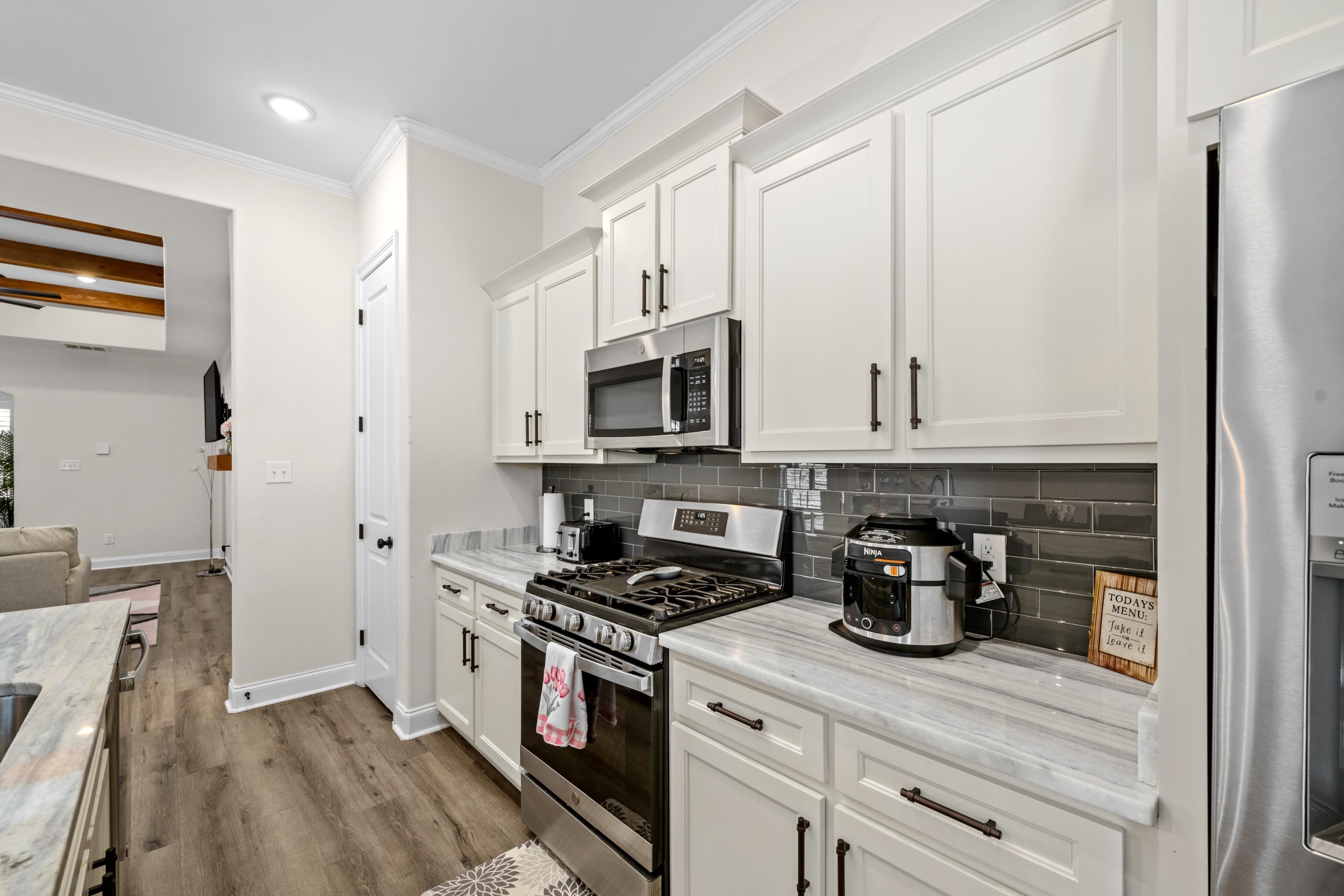 7405 APPLING MIST DR