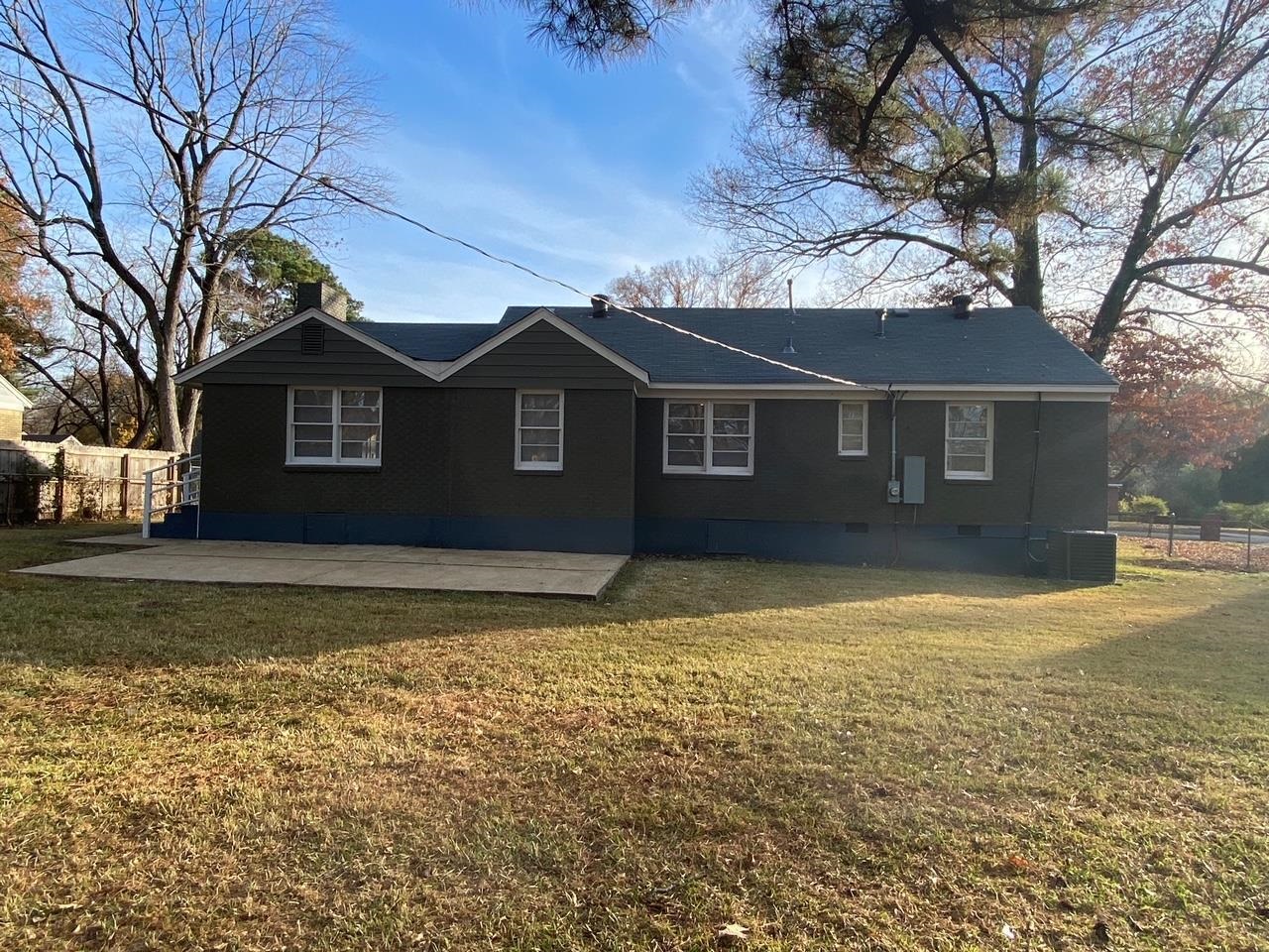 516 JEANNE DR