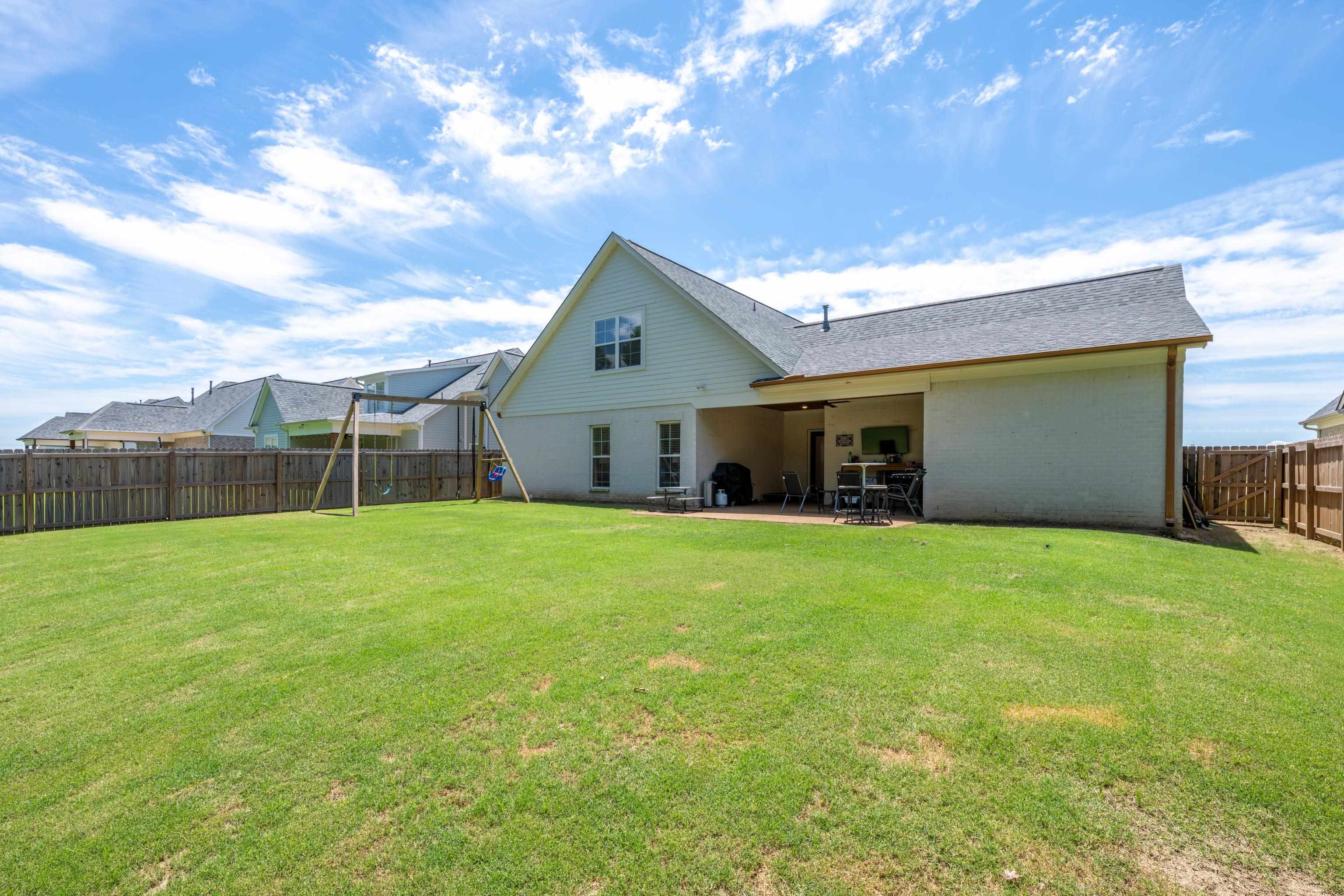 2866 HIGH POINTE AVE