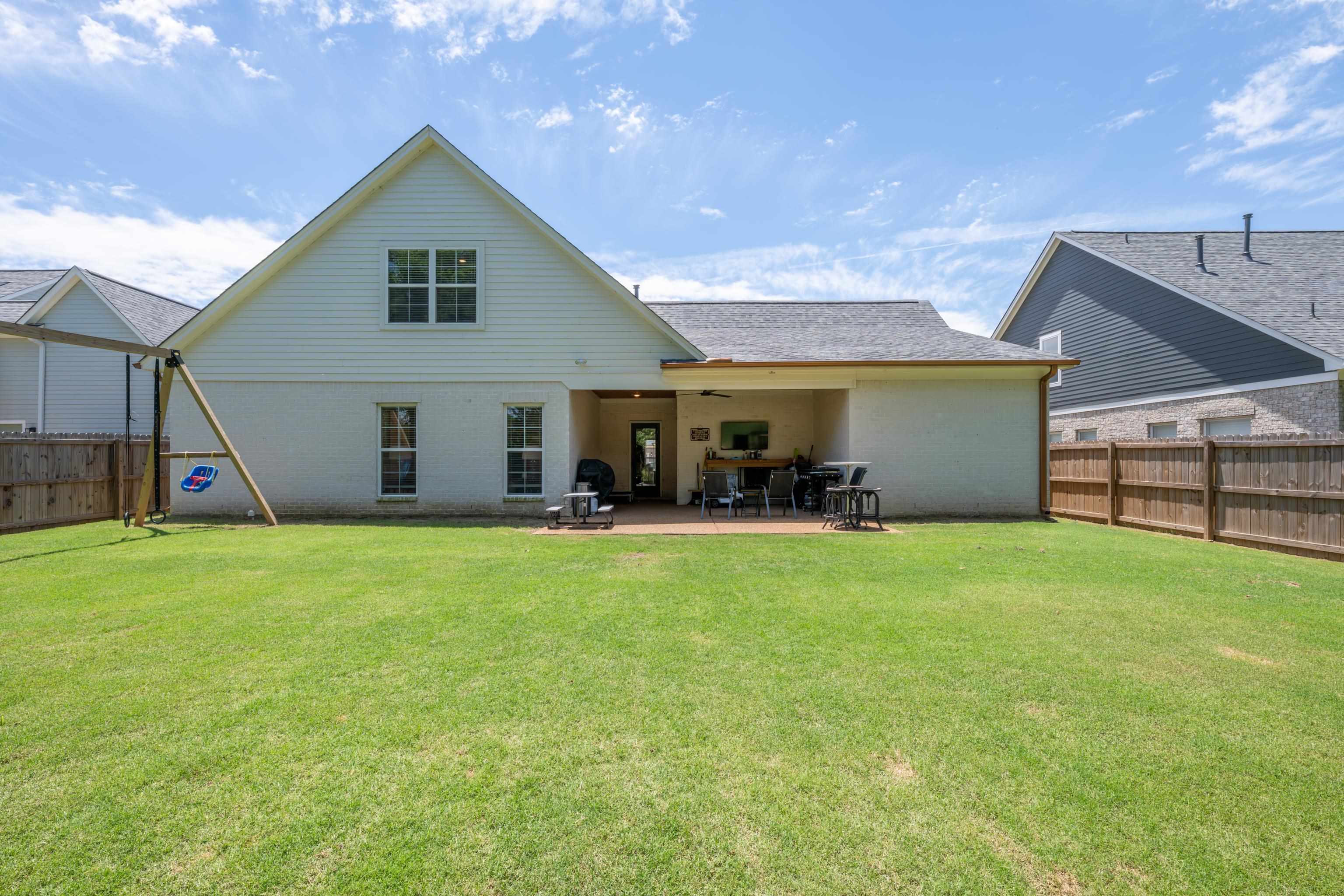 2866 HIGH POINTE AVE