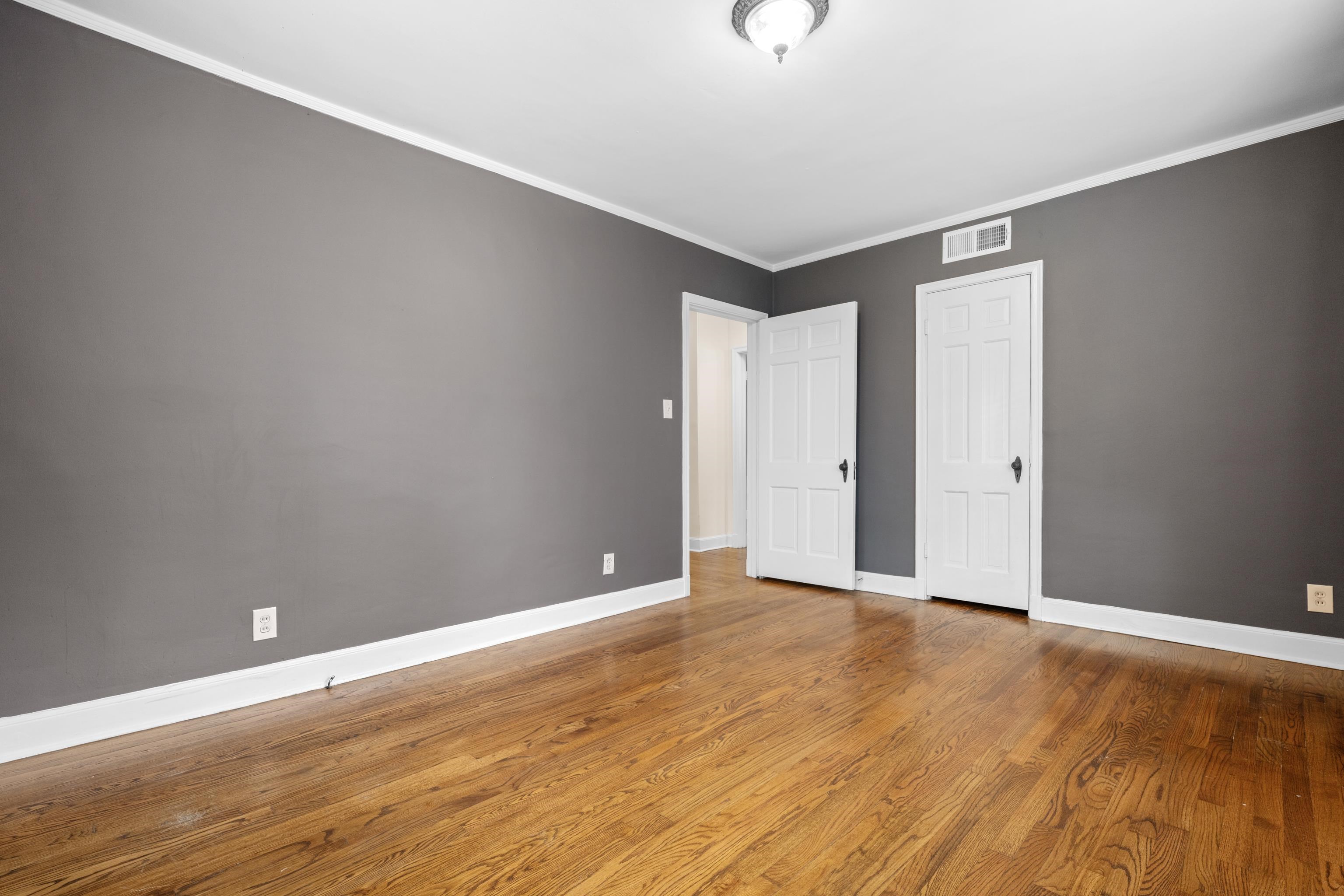 37 S ALICIA DR