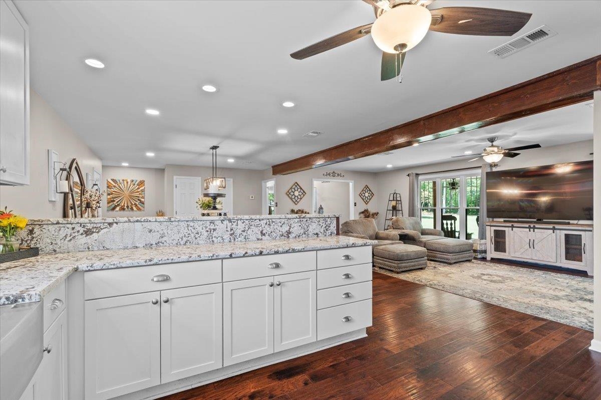 7591 E KERRVILLE-ROSEMARK RD