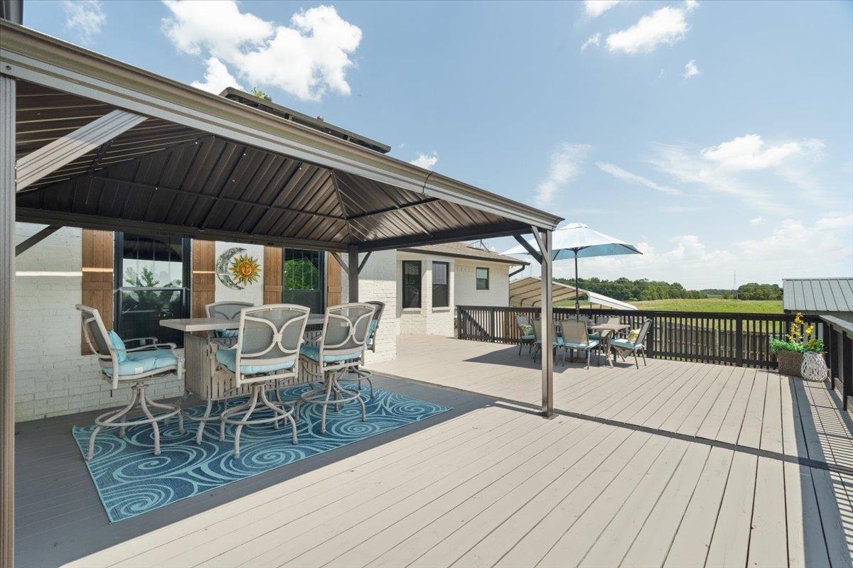 7591 E KERRVILLE-ROSEMARK RD