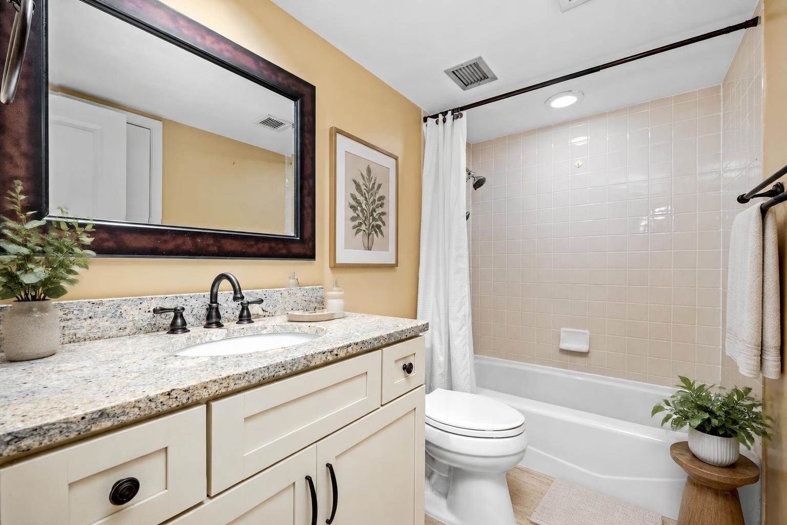200 WAGNER PL Unit: 805