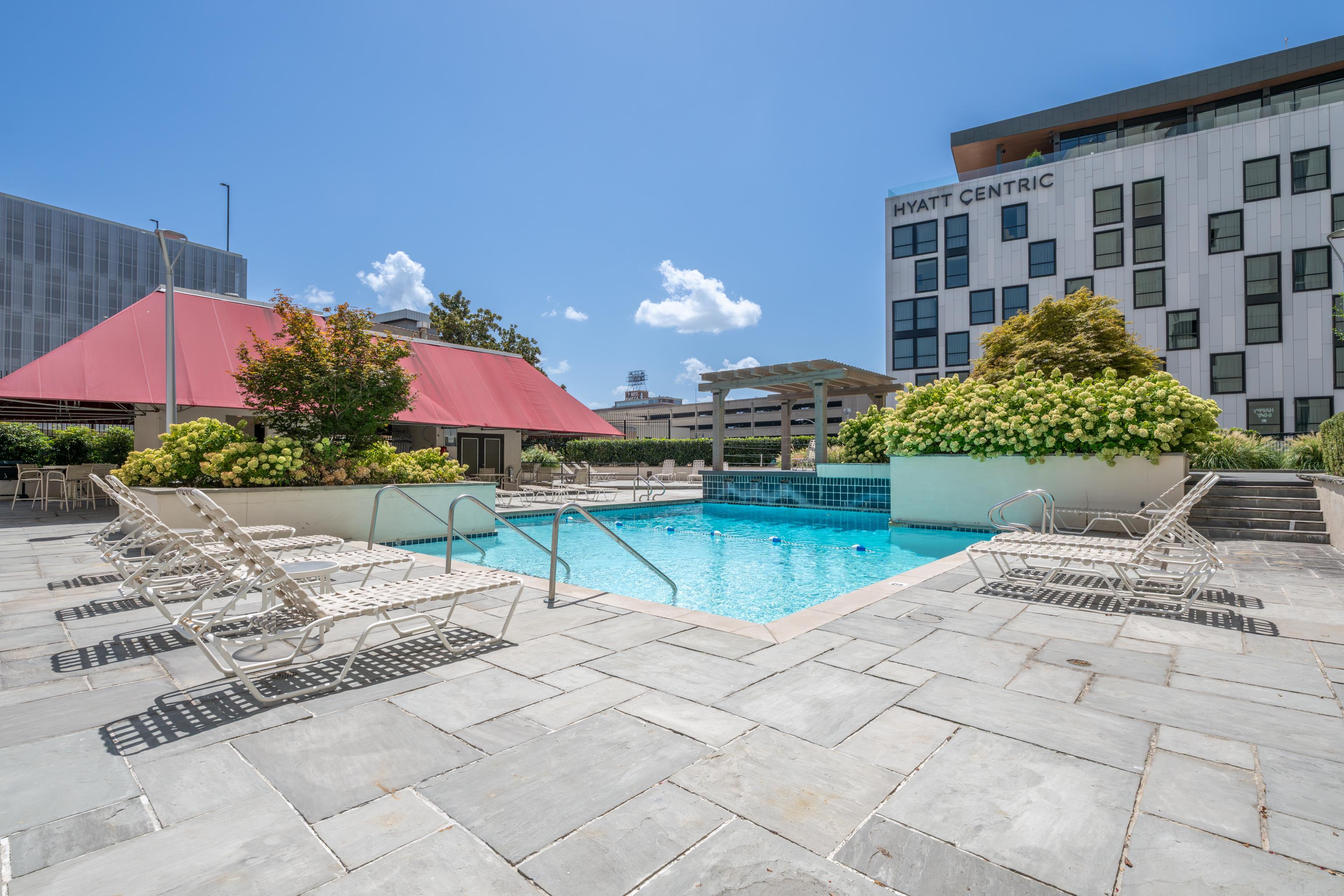 200 WAGNER PL Unit: 805