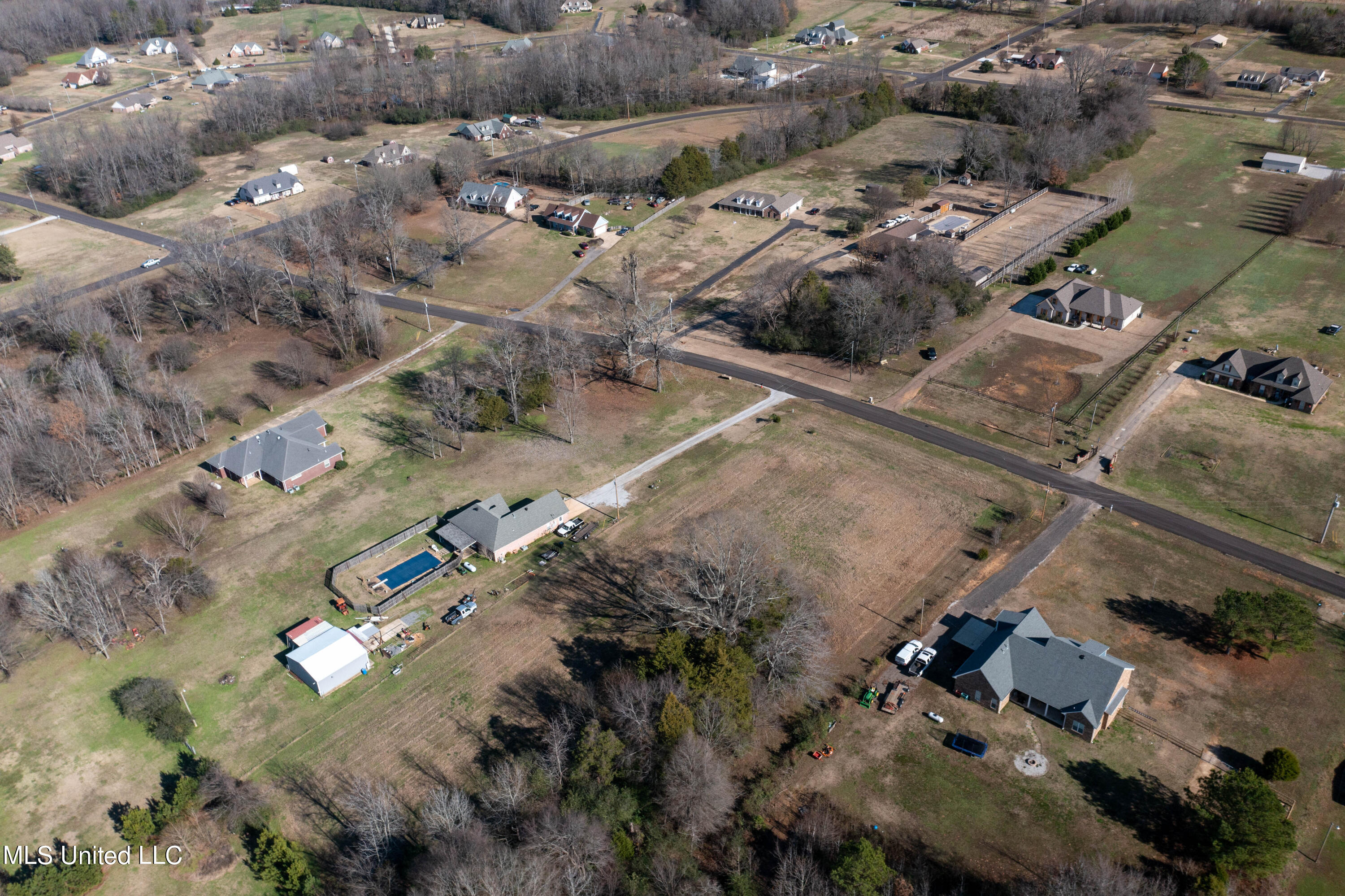 Moore Crossing S