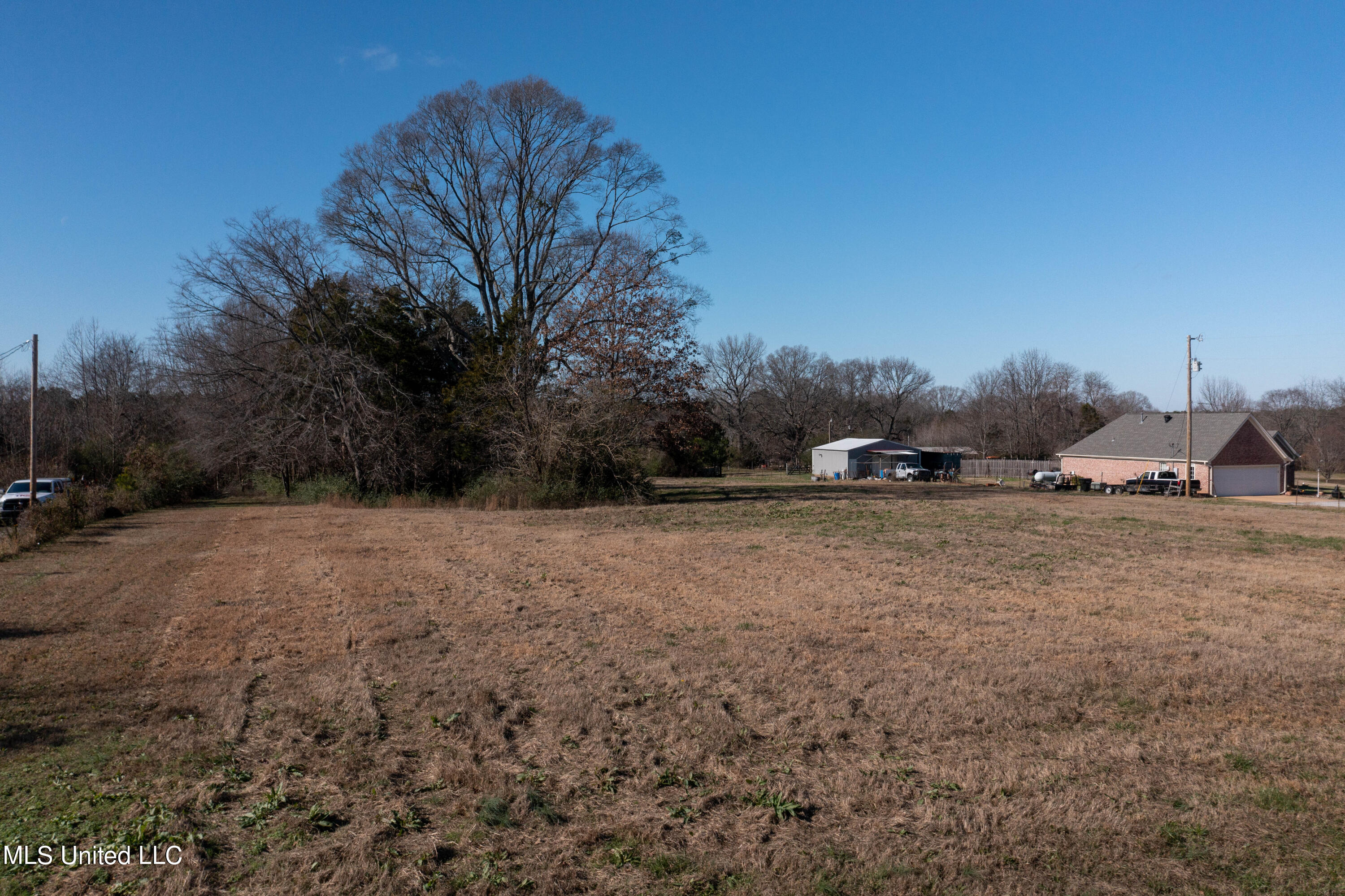 Moore Crossing S