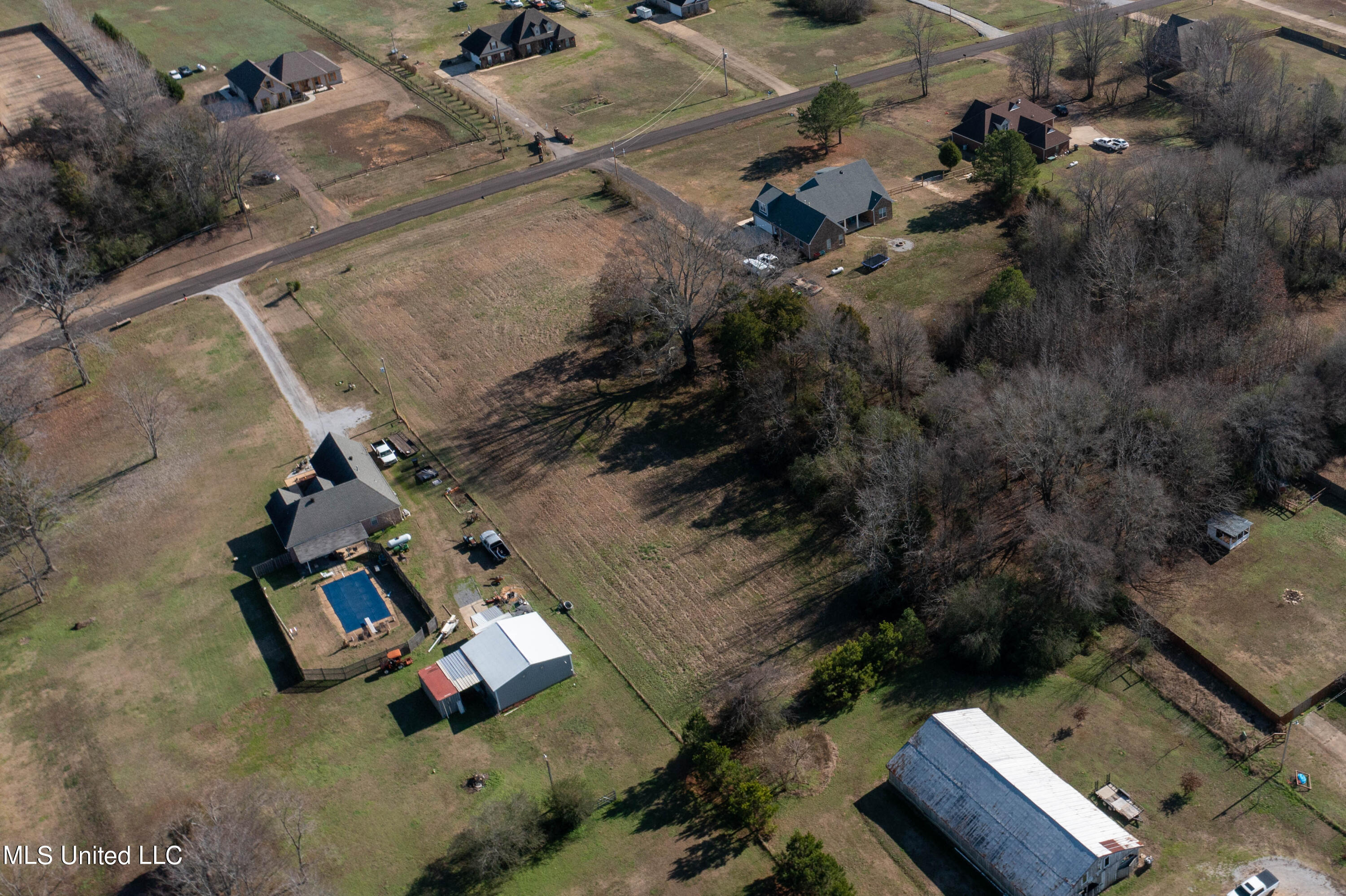 Moore Crossing S