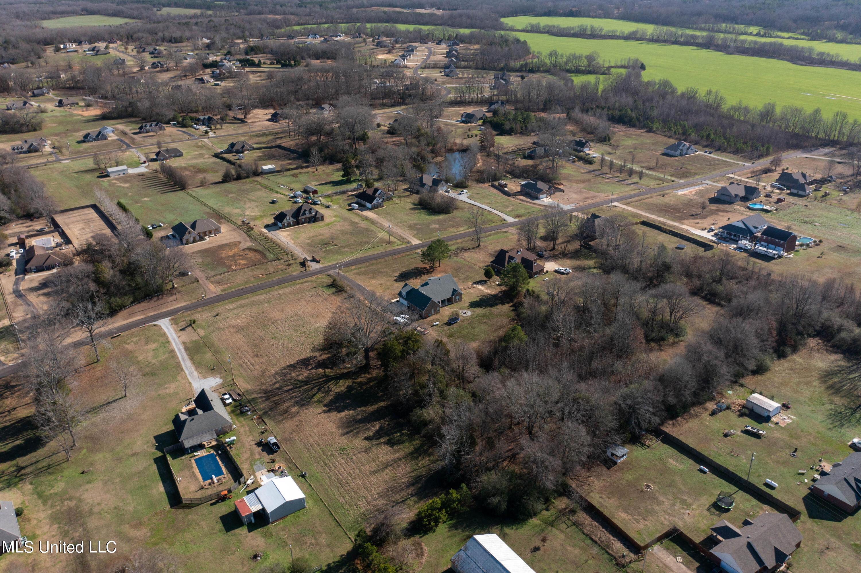 Moore Crossing S