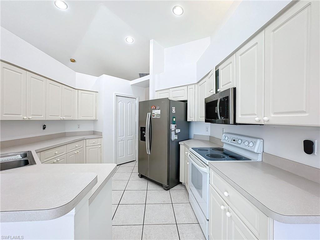 2185 Morning Sun Lane