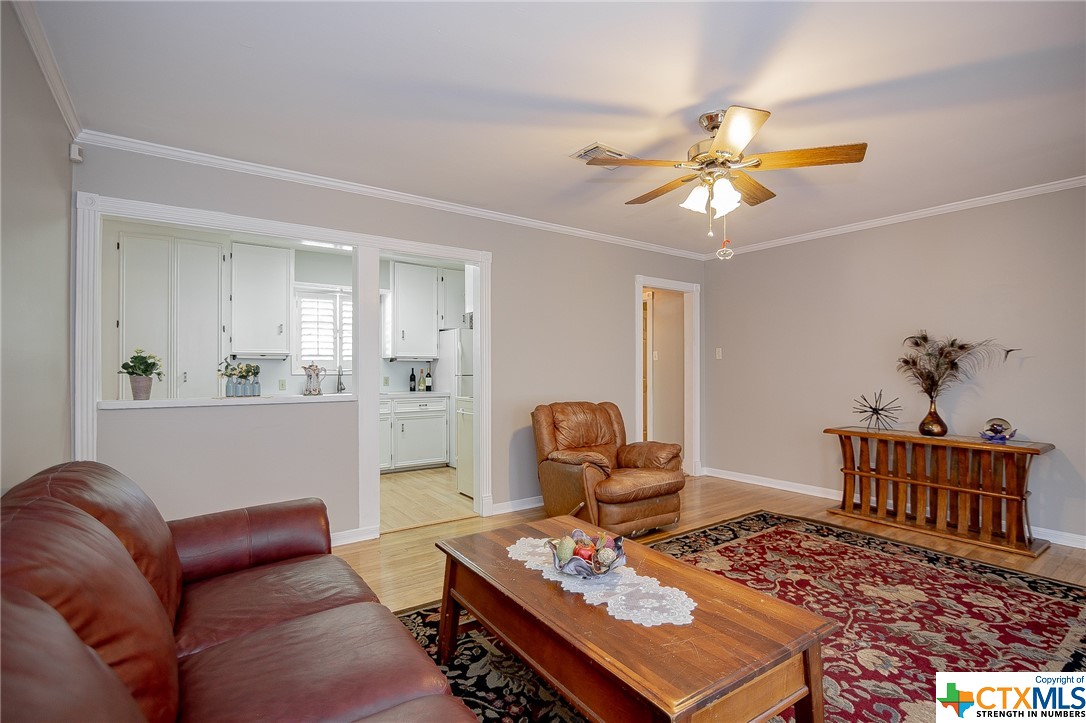 1905 E Locust Avenue