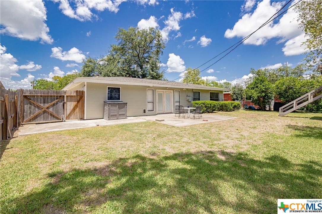 1905 E Locust Avenue