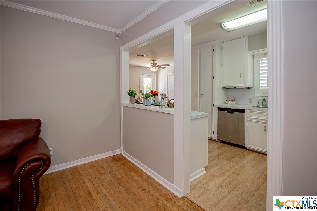 1905 E Locust Avenue