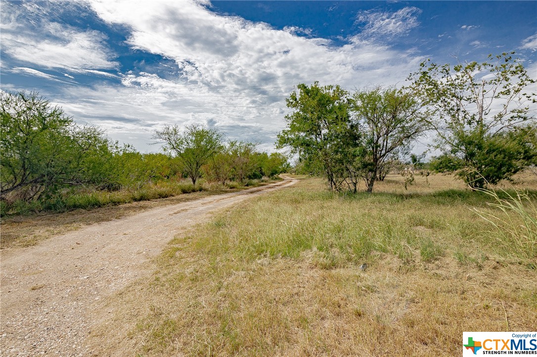 1437 Oliver Road