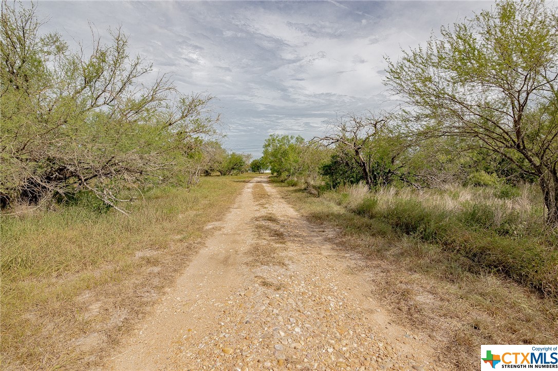1437 Oliver Road