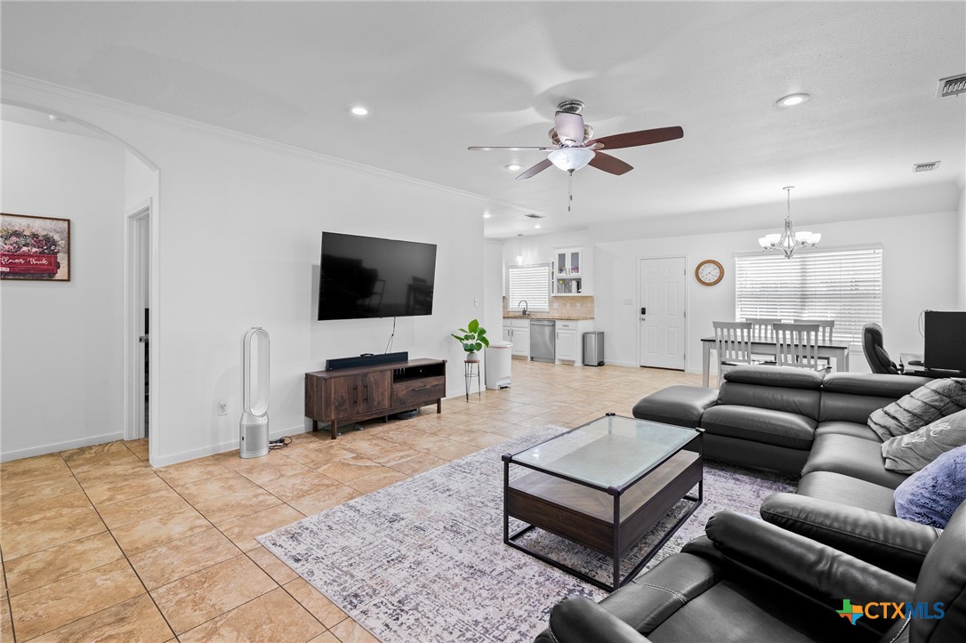 608 Mason Circle