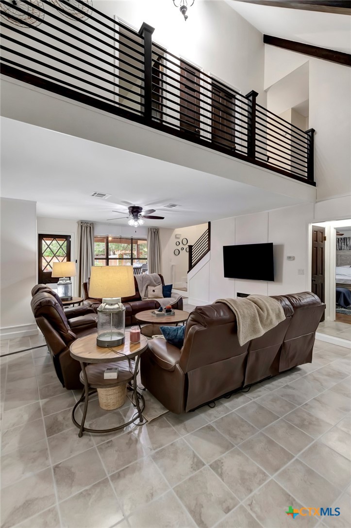 306 Tracy Lane