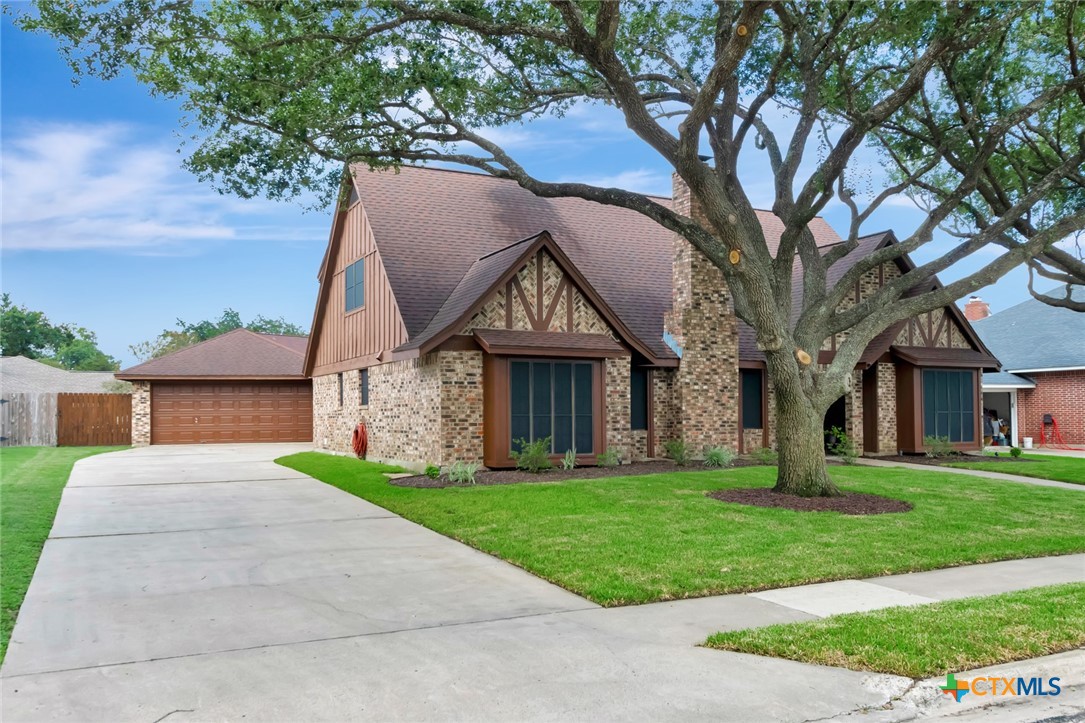 306 Tracy Lane