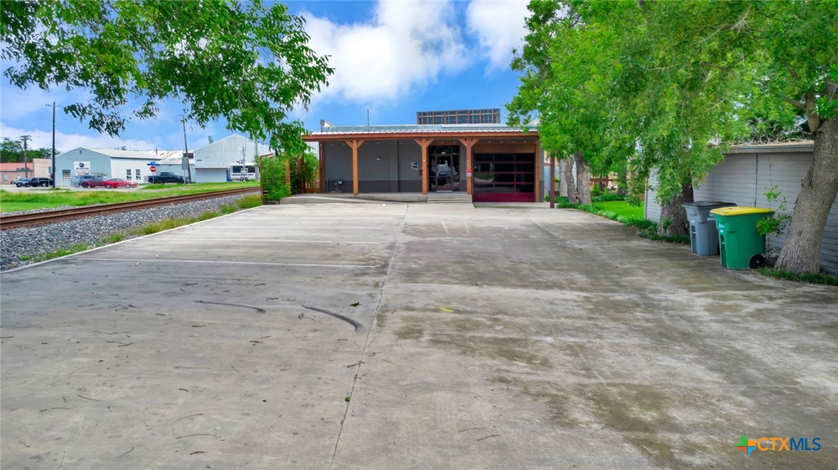 104 E Rio Grande Street