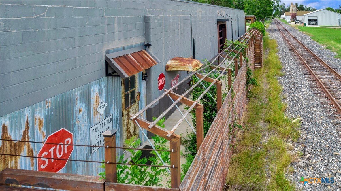 104 E Rio Grande Street
