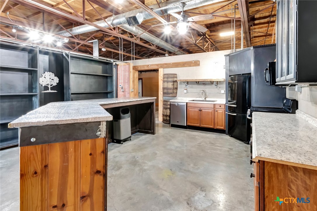 104 E Rio Grande Street