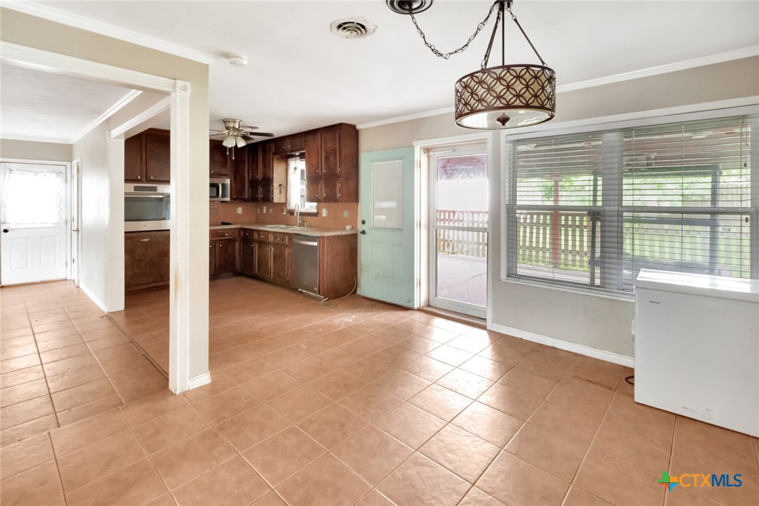 3106 Bobolink Street