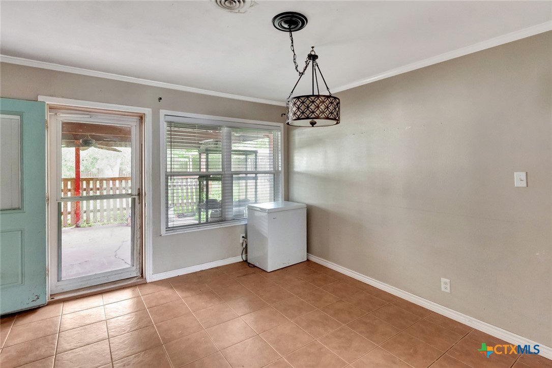 3106 Bobolink Street