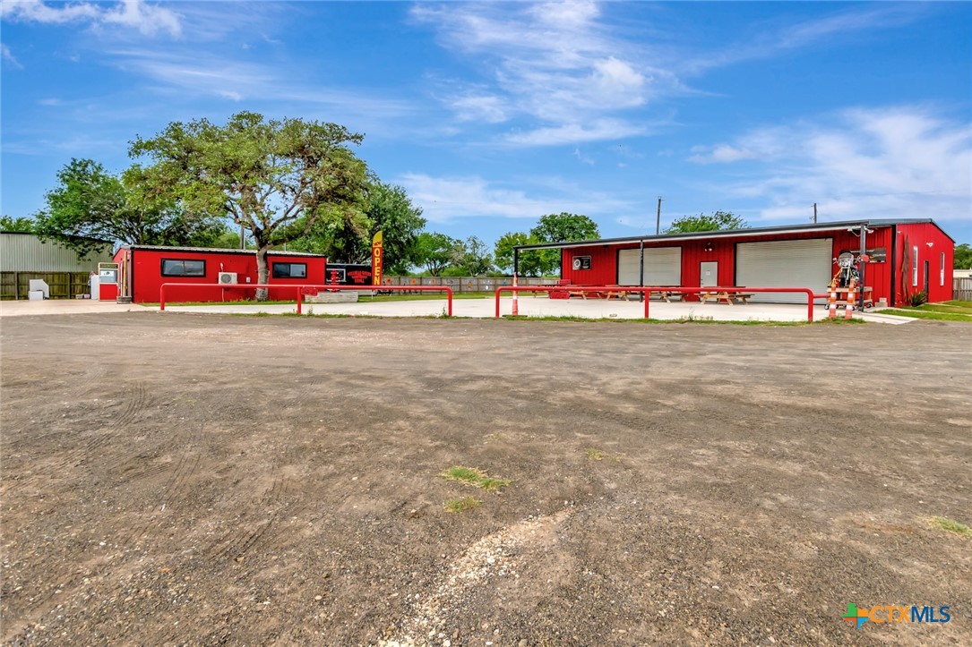 23404 Zac Lentz Parkway