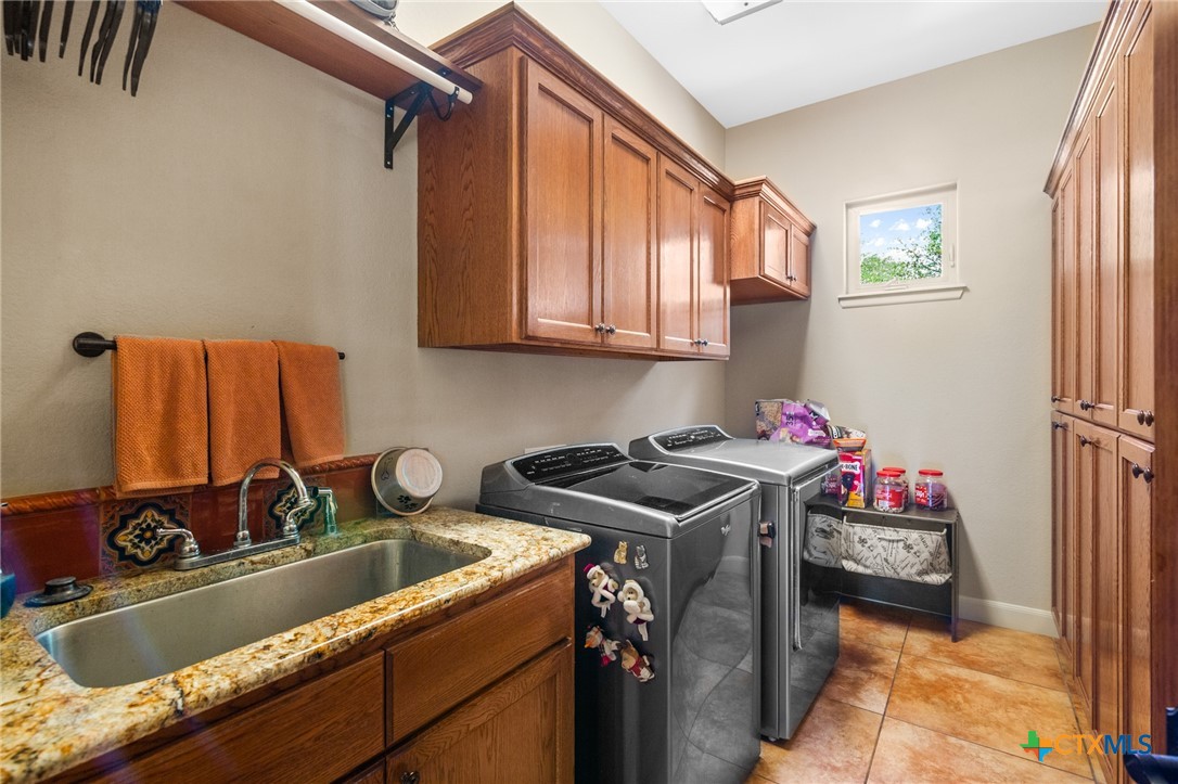 166 Post Oak Bend