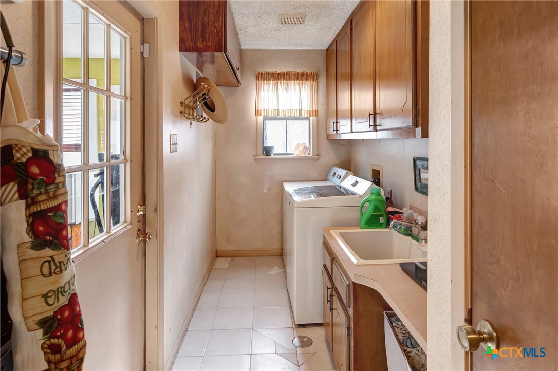 3403 E Rio Grande Street