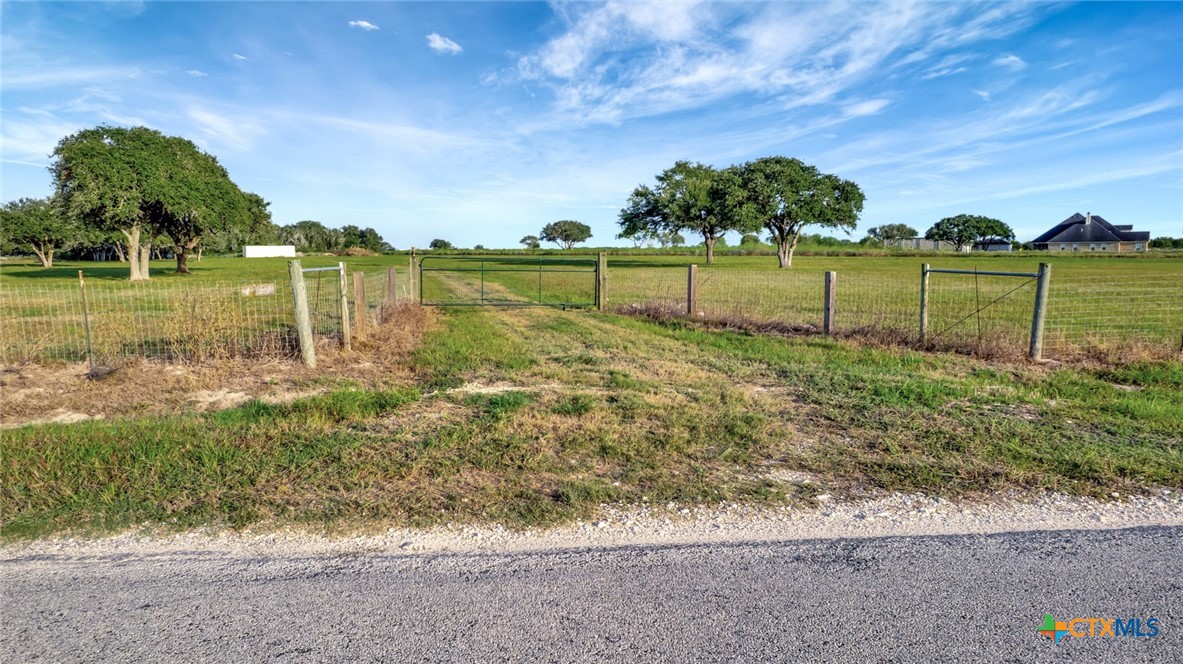 4327 Old Goliad Rd