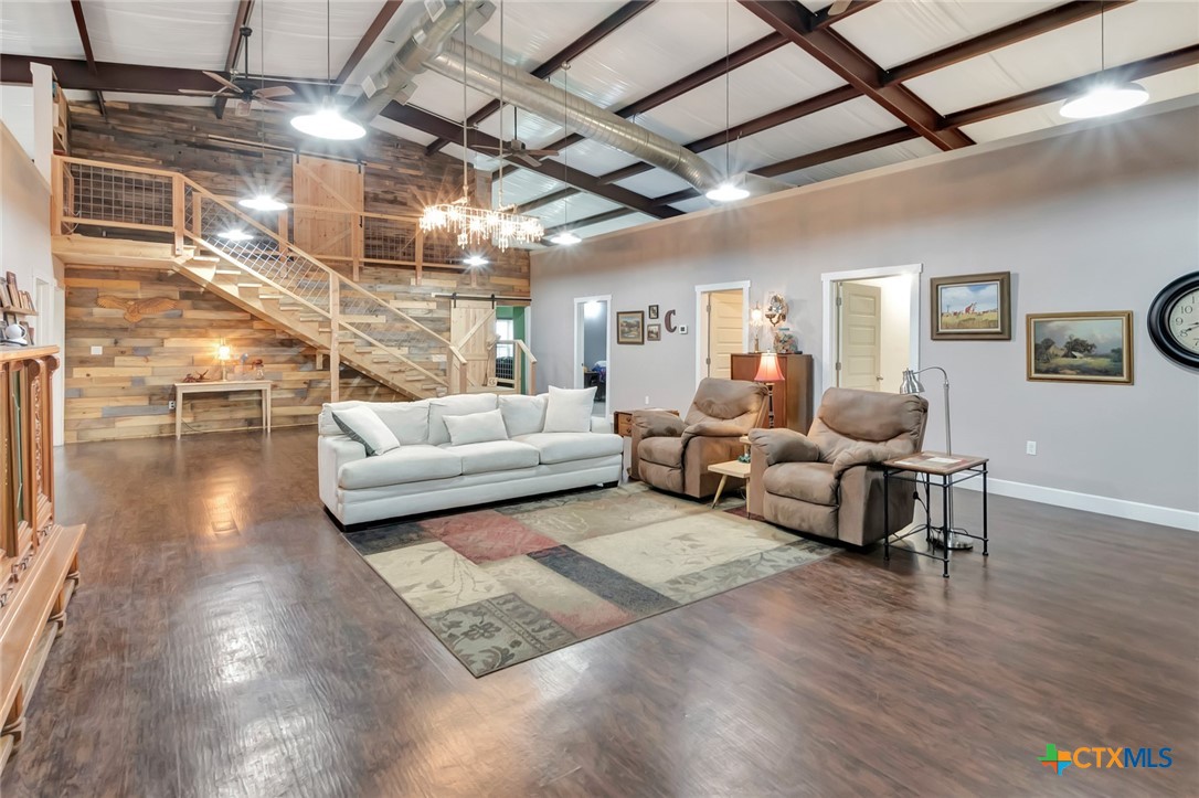 59 Leaning Oak Road