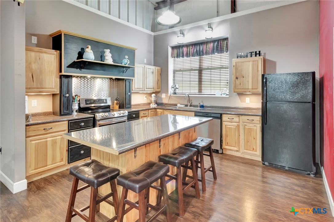 59 Leaning Oak Road