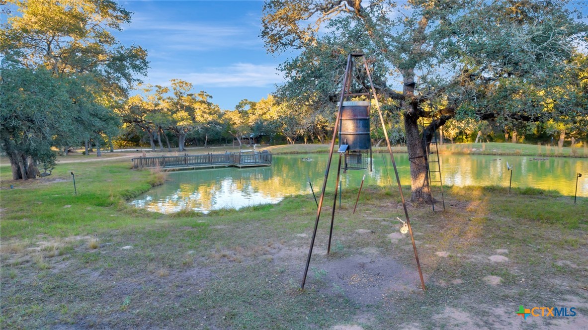 413 Private Road 1051