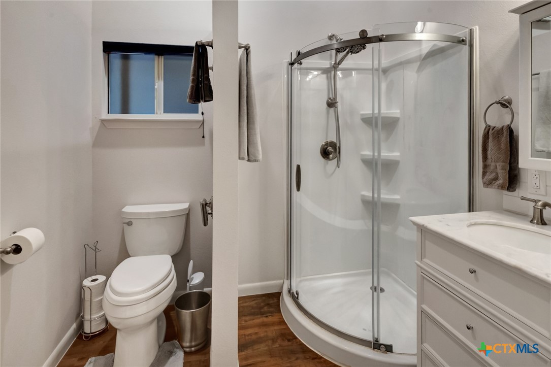 413 Private Road 1051