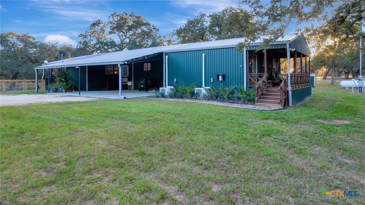 413 Private Road 1051