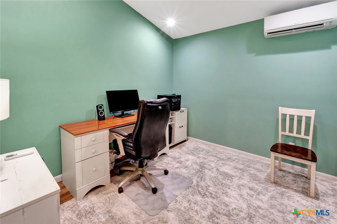 413 Private Road 1051