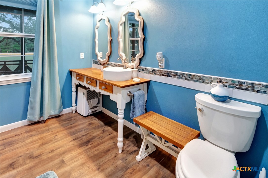 413 Private Road 1051