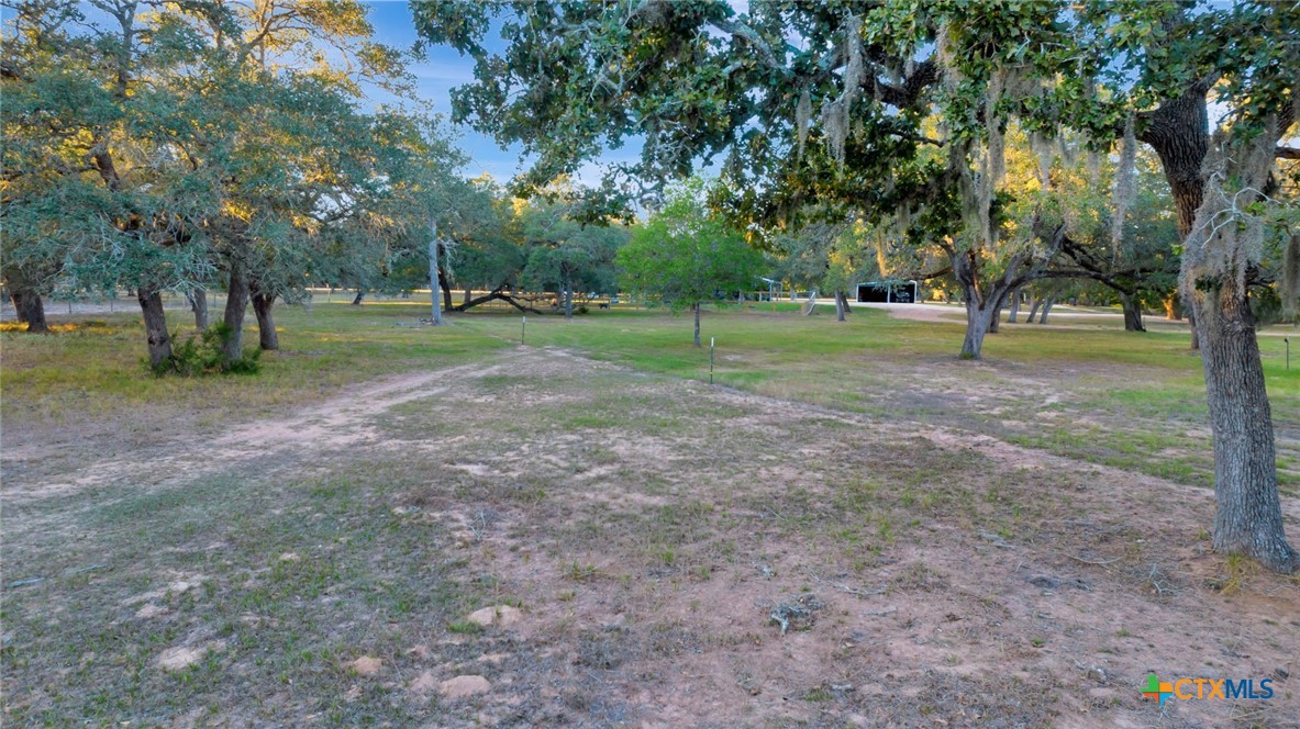 413 Private Road 1051