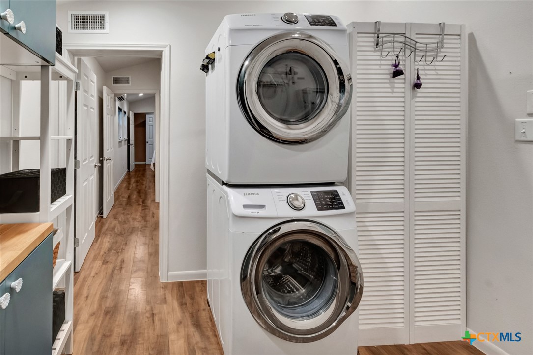 413 Private Road 1051