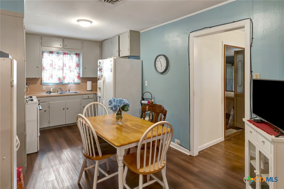 3403 E Rio Grande Street