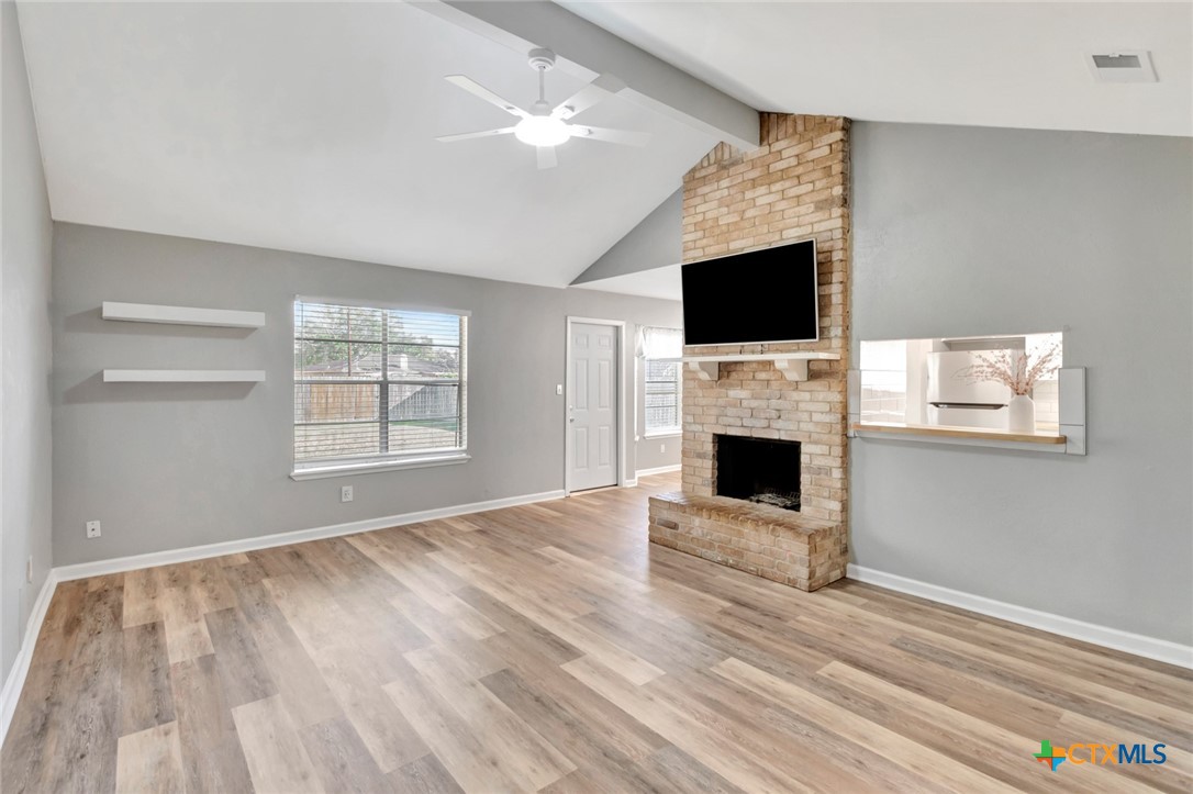 309 Williamsburg Ave