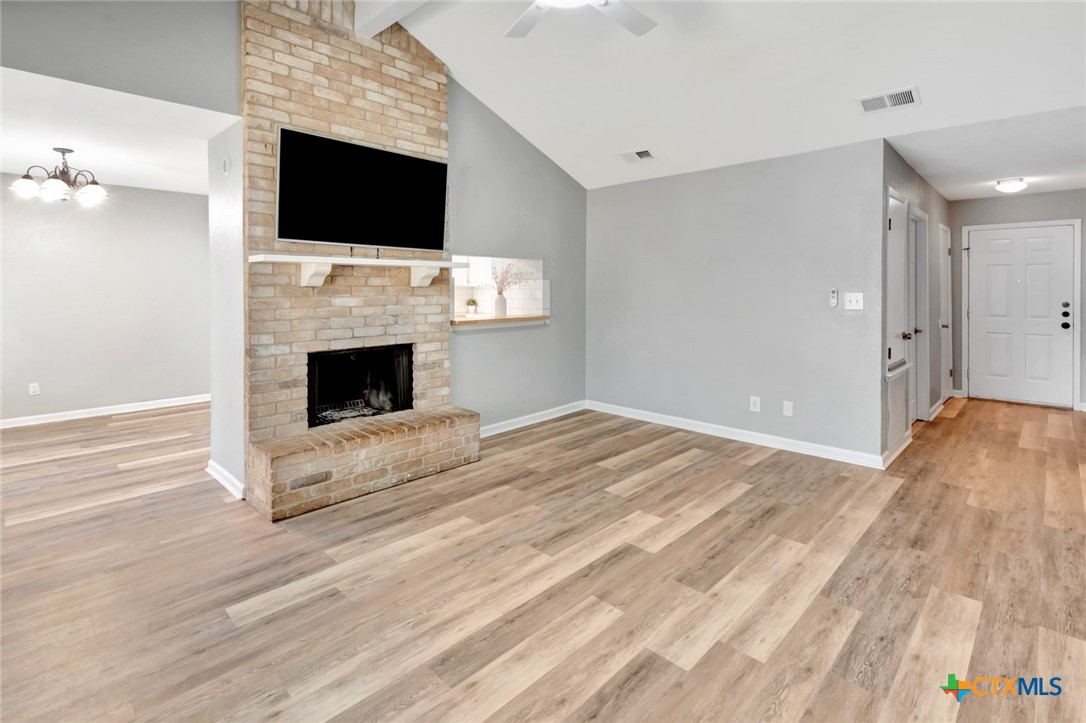 309 Williamsburg Ave