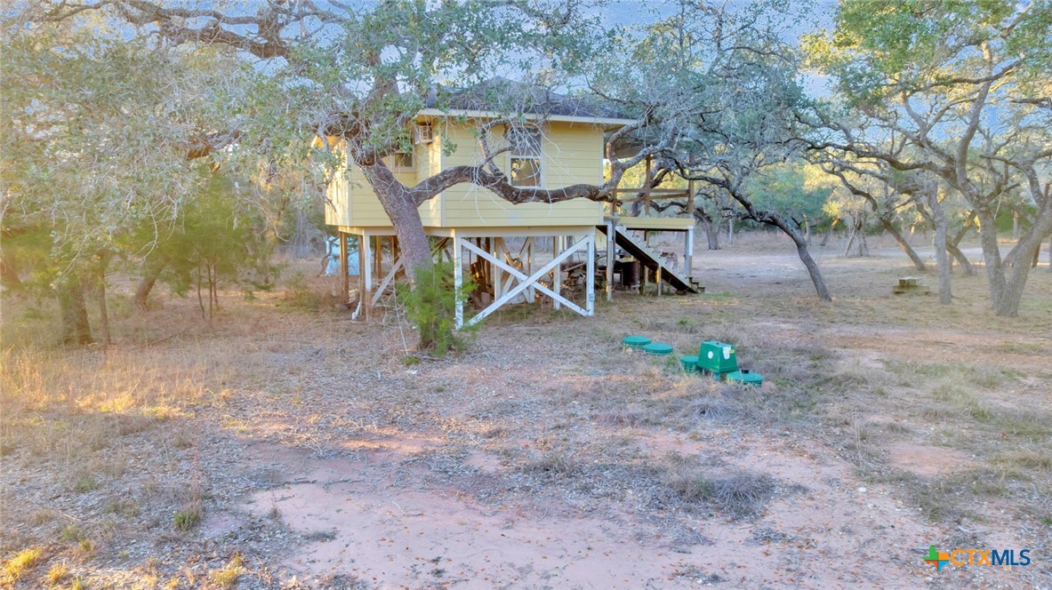 715 Private Road 1051