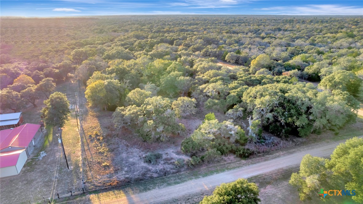 715 Private Road 1051