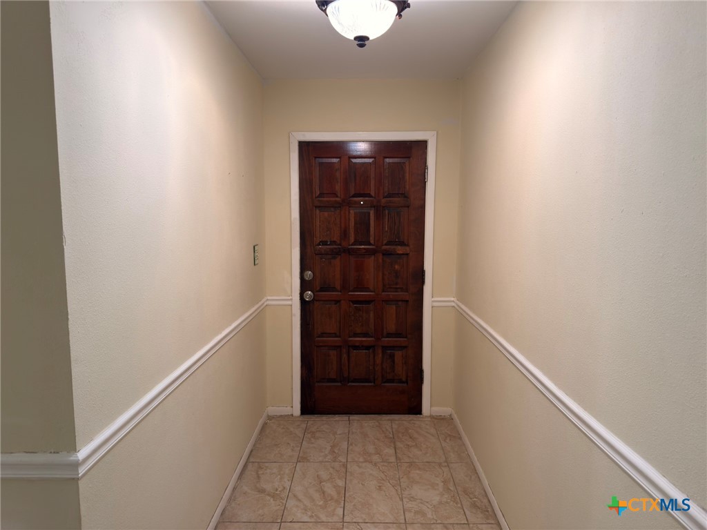 121 Byron Lane