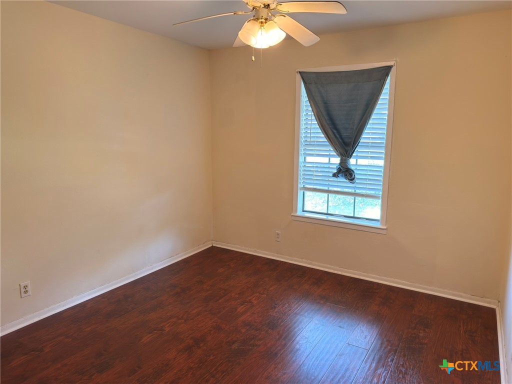 121 Byron Lane